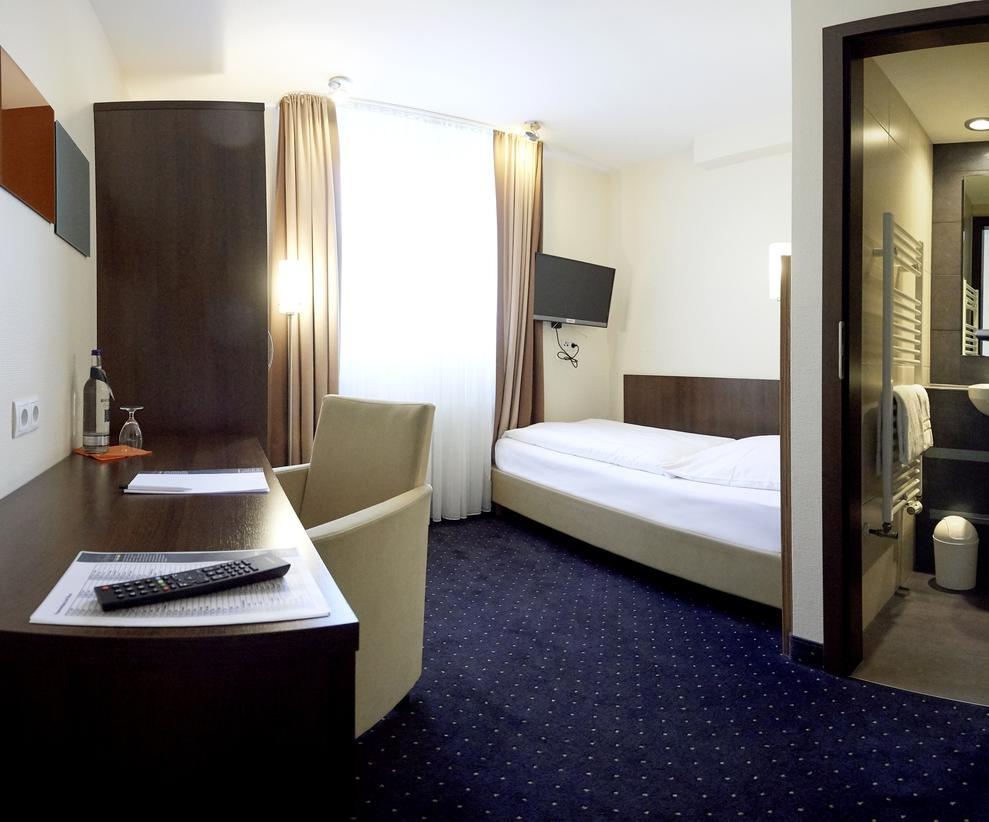 Hotel Silicium Höhr-Grenzhausen Exteriér fotografie